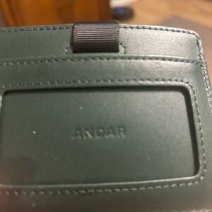 Andar forest green Denner wristlet